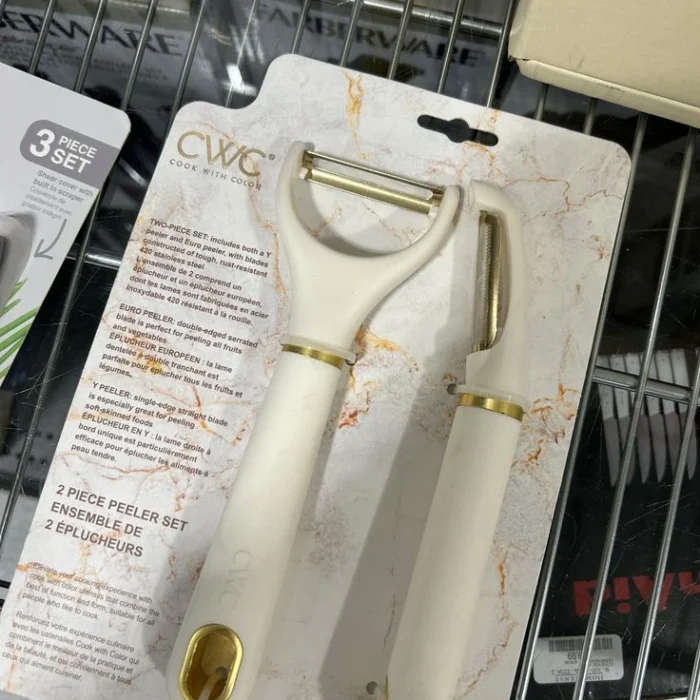 Cream and Gold Vegetable Peelers Set