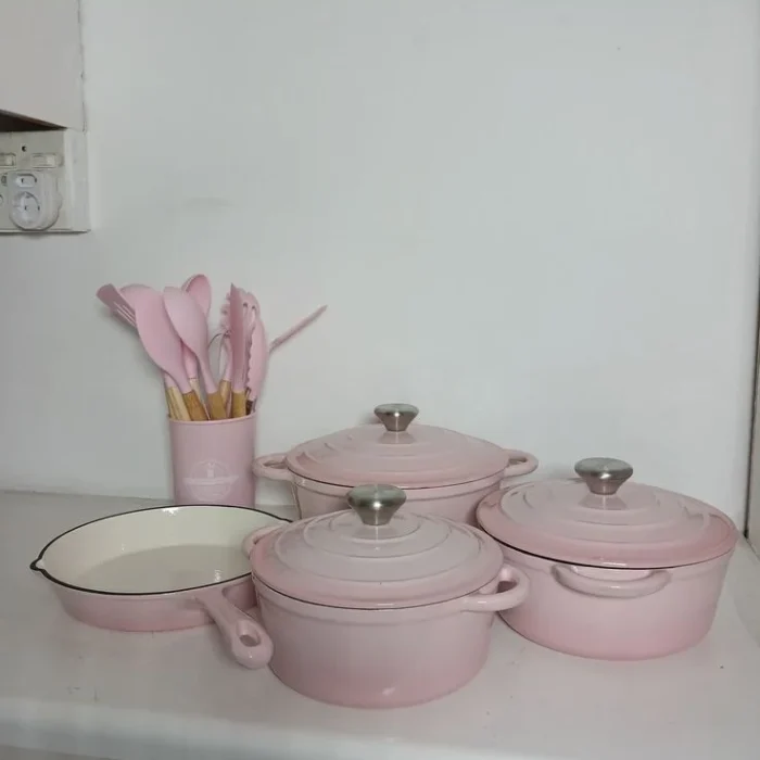 Pastel Pink Cookware Pots Set