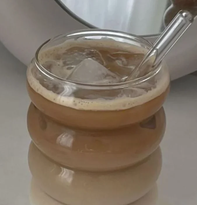 Ribbed Bubble Glass Coffee Cup with Straw